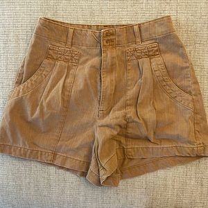 Universal thread womens cargo short size 6